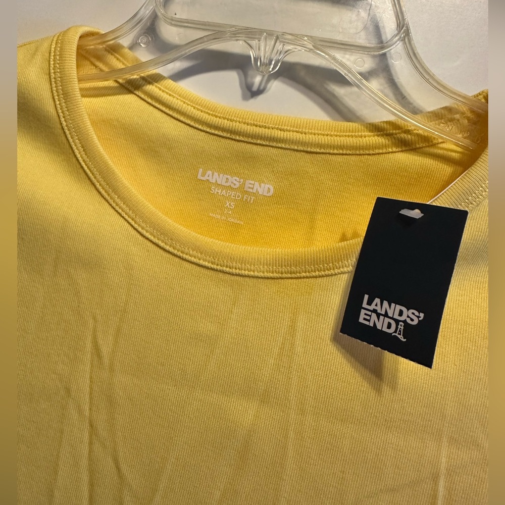 Lands’End Lemon Basic Tee - Picture 2 of 2